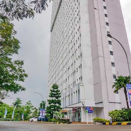 Vaccinated Staff - OYO 90241 Gunung Putri Square Apartment Bogor Exterior foto