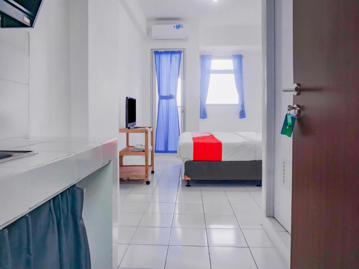 Vaccinated Staff - OYO 90241 Gunung Putri Square Apartment Bogor Exterior foto